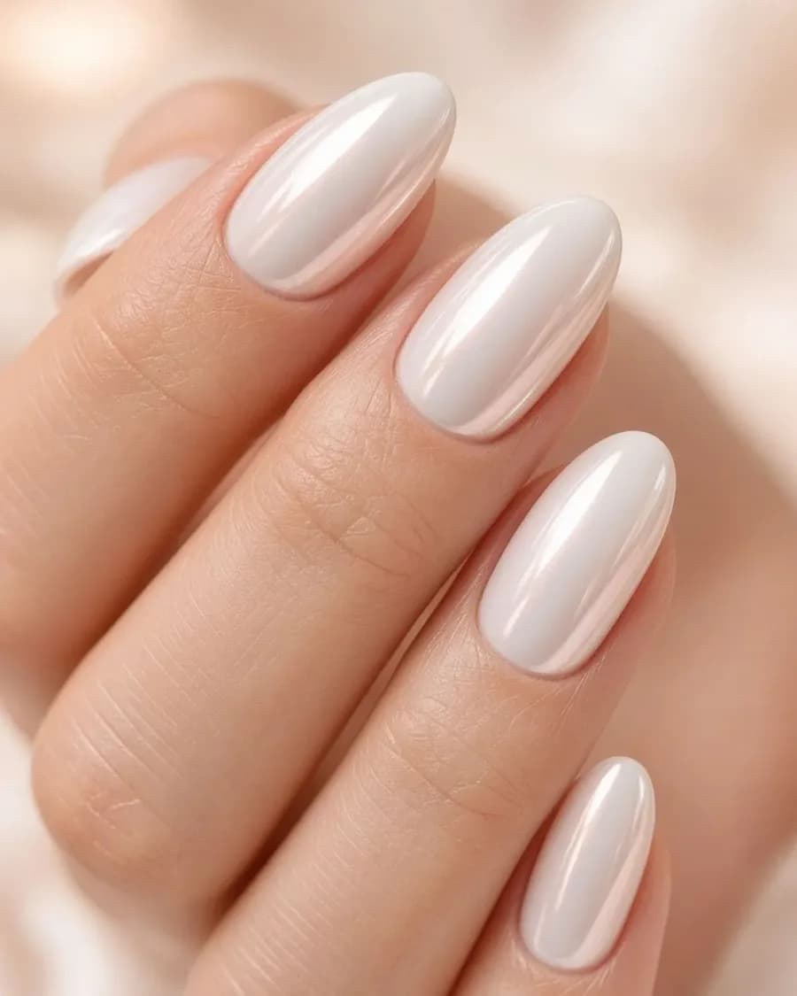 Milky white chrome nails, soft minimal look